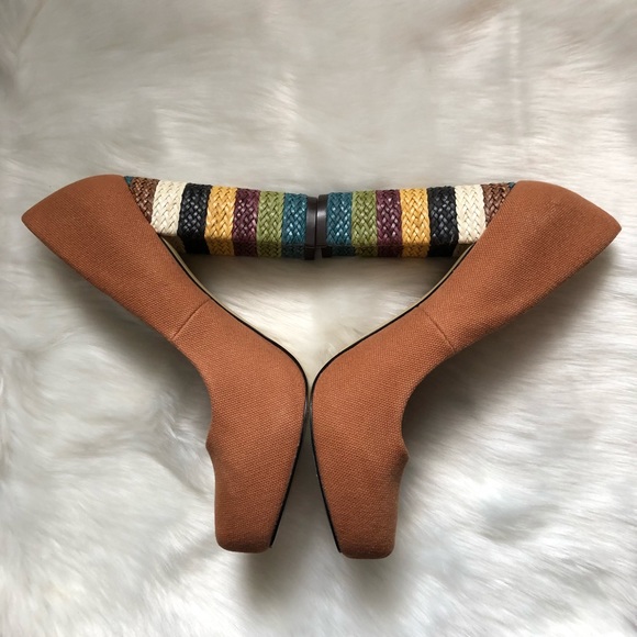 NINE WEST Filing 7 Burnt Orange Heels - Picture 3 of 8